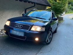 Blau Gebraucht 2004 Audi A6 Kombi | 700 €