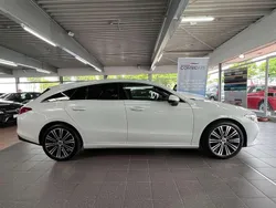 Digitalweiss metalliclack (metallic) Gebraucht 2020 Mercedes CLA200 Shooting Brake Progressive Kombi | 28.999 € (Fairer Preis)