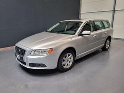 Silber Gebraucht 2008 Volvo V70 Momentum Kombi | 12.850 €