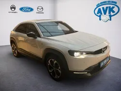 Arctic white Gebraucht 2024 Mazda MX30 Makoto SUV | 27.990 € (Fairer Preis)