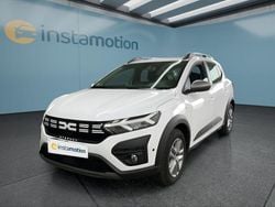 Weiß Gebraucht 2023 Dacia Sandero Stepway Kleinwagen | 19.699 € (Teuer)