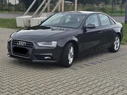 Grau Gebraucht 2015 Audi A4 Limousine | 13.400 € (Fairer Preis)