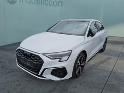 Weiß Gebraucht 2022 Audi A3 Sportback e-tron Sport Limousine | 30.600 € (Teuer)
