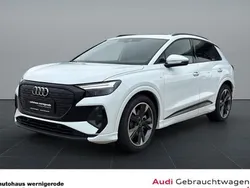 Weiß Gebraucht 2025 Audi Q4 e-tron Comfort SUV | 65.996 €