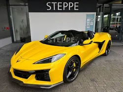 Competition yellow tintcoat(gb Neu 2025 Corvette C8 Cabrio | 194.900 €