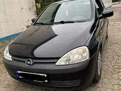 Schwarz Gebraucht 2002 Opel Corsa Kleinwagen | 800 € (Guter Preis)