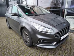 Grau Gebraucht 2020 Ford S-MAX Titanium Van / Kleinbus | 25.990 € (Fairer Preis)