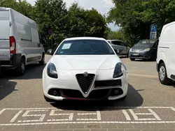 Weiß Gebraucht 2016 Alfa Romeo Giulietta Veloce Kleinwagen | 13.490 € (Fairer Preis)