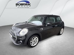 Schwarz Gebraucht 2017 Mini Cooper Chili Kleinwagen | 11.940 € (Fairer Preis)