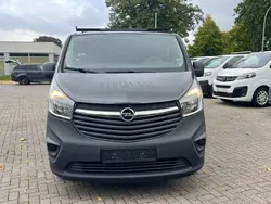 Schwarz Gebraucht 2016 Opel Vivaro Van | 10.900 € (Superpreis)