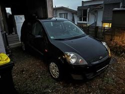 Schwarz Gebraucht 2007 Ford Fiesta Limousine | 400 € (Superpreis)
