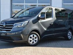 Grau Gebraucht 2024 Renault Trafic Evolution Van / Kleinbus | 37.950 € (Teuer)