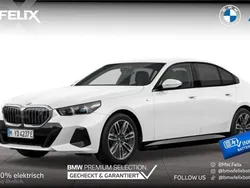 Alpinweiss iii Gebraucht 2024 BMW i5 M Sport Limousine | 59.770 € (Guter Preis)