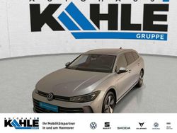 Oyster silver metallic Gebraucht 2025 VW Passat Business Kombi | 34.990 € (Guter Preis)