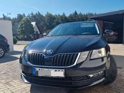 Schwarz Gebraucht 2020 Skoda Octavia Style Kombi | 15.950 € (Guter Preis)