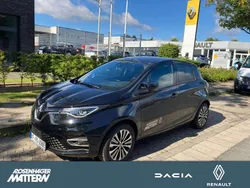 Sternenschwarz Gebraucht 2023 Renault Zoe Iconic Kleinwagen | 21.990 € (Etwas zu teuer)
