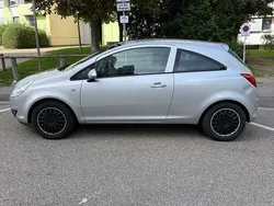 Silber Gebraucht 2006 Opel Corsa Cosmo Limousine | 2.500 € (Guter Preis)