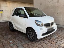 Weiß Gebraucht 2016 Smart ForTwo Coupé Coupé | 10.850 € (Etwas zu teuer)