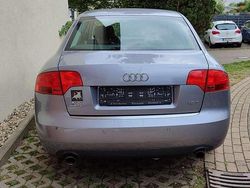 Grau Gebraucht 2006 Audi A4 Limousine | 5.000 € (Fairer Preis)
