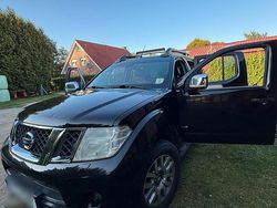 Schwarz Gebraucht 2014 Nissan Navara Abholung | 10.000 € (Guter Preis)