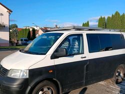 Weiß Gebraucht 2006 VW T5 Van | 7.950 € (Etwas zu teuer)