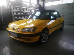 Gelb Gebraucht 1996 Peugeot 306 Cabriolet Sport Cabrio | 6.850 €