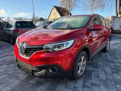 Rot Gebraucht 2015 Renault Kadjar Experience SUV | 11.990 € (Fairer Preis)