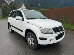 Weiß Gebraucht 2011 Suzuki Grand Vitara SUV | 5.900 € (Guter Preis)