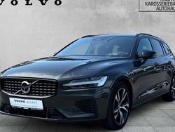 Grau Gebraucht 2021 Volvo V60 R-Design Kombi | 29.900 € (Fairer Preis)