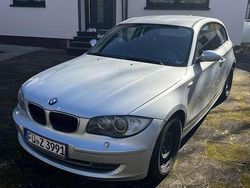 Grau Gebraucht 2007 BMW 118 Kleinwagen | 3.100 € (Fairer Preis)