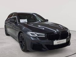 Sophistograu brillanteffekt metallic Gebraucht 2023 BMW 520 M Sport Kombi | 34.990 € (Guter Preis)