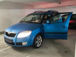 Blau Gebraucht 2006 Skoda Roomster Van / Kleinbus | 2.300 € (Teuer)