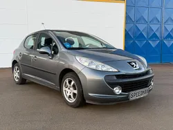 Grau Gebraucht 2008 Peugeot 207 Urban Move Limousine | 3.290 € (Teuer)