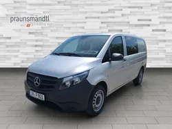 Silber Gebraucht 2023 Mercedes Vito Van / Kleinbus | 47.486 € (Fairer Preis)