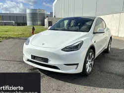 Weiß Gebraucht 2022 Tesla Model Y SUV | 38.300 € (Fairer Preis)