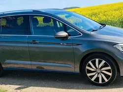 Grau Gebraucht 2020 VW Touran R-line Van / Kleinbus | 26.300 € (Guter Preis)