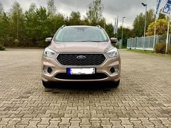 Andere farben Gebraucht 2018 Ford Kuga Vignale SUV | 15.999 € (Fairer Preis)