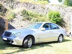 Silber Gebraucht 2004 Mercedes E200 Classic Limousine | 3.999 € (Guter Preis)