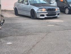 Silber Gebraucht 2002 BMW 320 Sport Line Limousine | 2.700 €