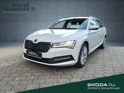 Moonweiss metallic Gebraucht 2024 Skoda Superb Ambition Kombi | 30.955 € (Teuer)