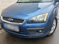 Blau Gebraucht 2006 Ford Focus Kombi | 2.200 € (Guter Preis)