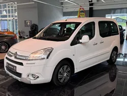 Weiß Gebraucht 2014 Citroën Berlingo SELECTION Van / Kleinbus | 11.995 € (Teuer)