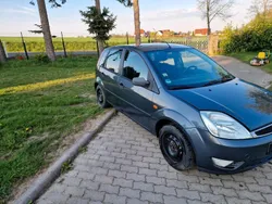 Grau Gebraucht 2005 Ford Fiesta Ghia Kleinwagen | 1.990 € (Fairer Preis)