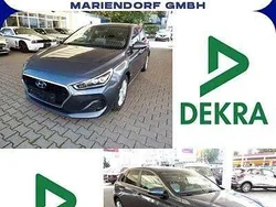 Grau Gebraucht 2019 Hyundai i30 Premium Limousine | 12.999 € (Guter Preis)