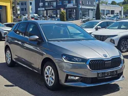 Grau Gebraucht 2024 Skoda Fabia Style Kleinwagen | 19.500 € (Superpreis)
