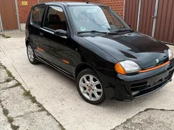 Schwarz Gebraucht 2000 Fiat Seicento Kleinwagen | 2.500 €