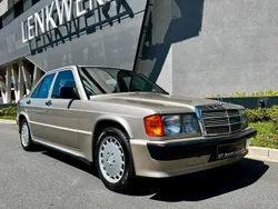Silber Gebraucht 1989 Mercedes 190 Limousine | 32.500 €