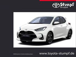 Weiß Neu 2025 Toyota Yaris Hybrid Comfort Limousine | 27.990 € (Etwas zu teuer)