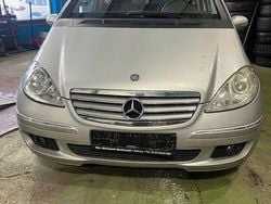 Silber Gebraucht 2005 Mercedes A170 Avantgarde Limousine | 1.590 € (Superpreis)