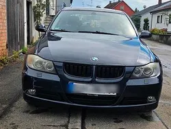 Blau Gebraucht 2006 BMW 320 Limousine | 4.000 €